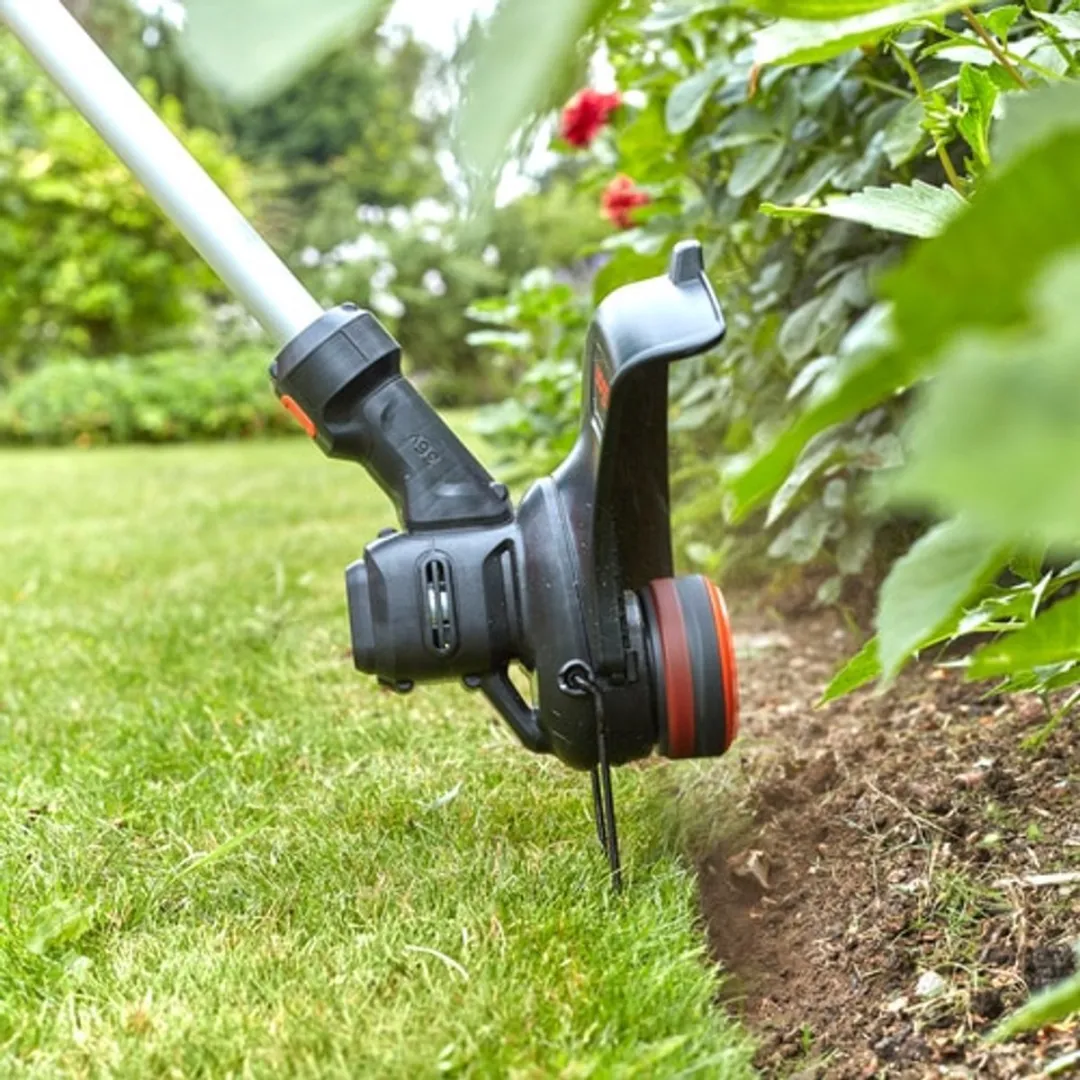 BLACK+DECKER Lithium 36V Snaartrimmer 33cm - 2,5Ah