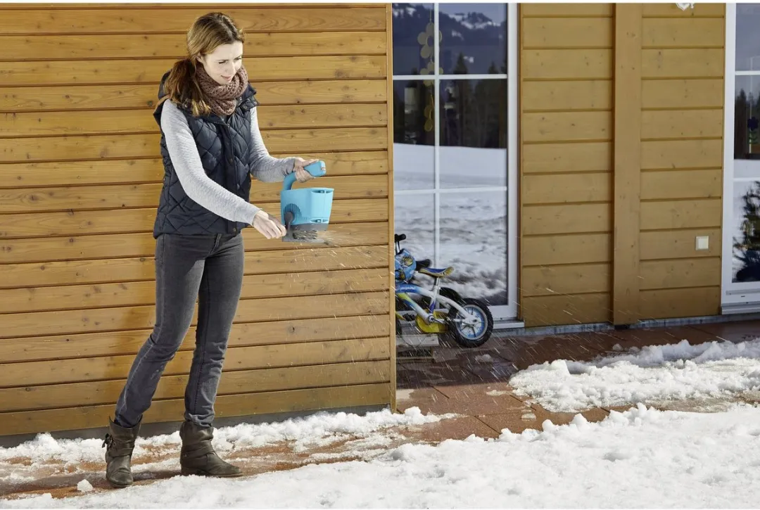 Gardena Handstrooier M - 100 m²