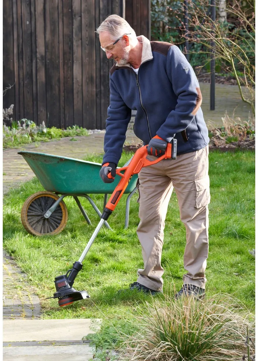 BLACK+DECKER ST182320 Grastrimmer 18V - 25cm - 2Ah Accu