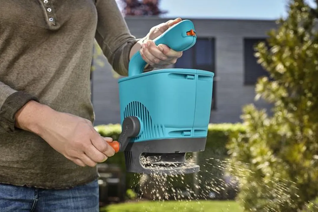 Gardena Handstrooier M Promo