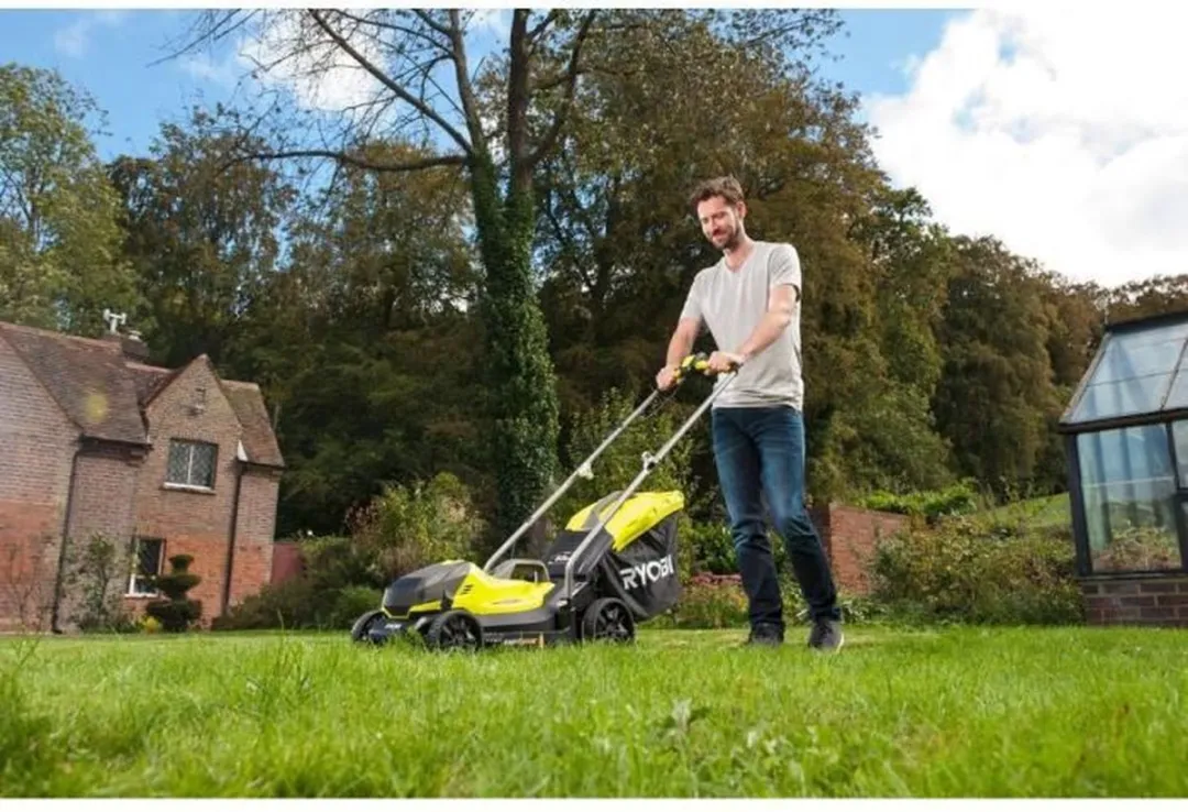 Ryobi ONE+ RLM18X33B40 Grasmaaier & OLT1825M Trimmer - 1x 4.0Ah accu - afbeelding 6 van 6