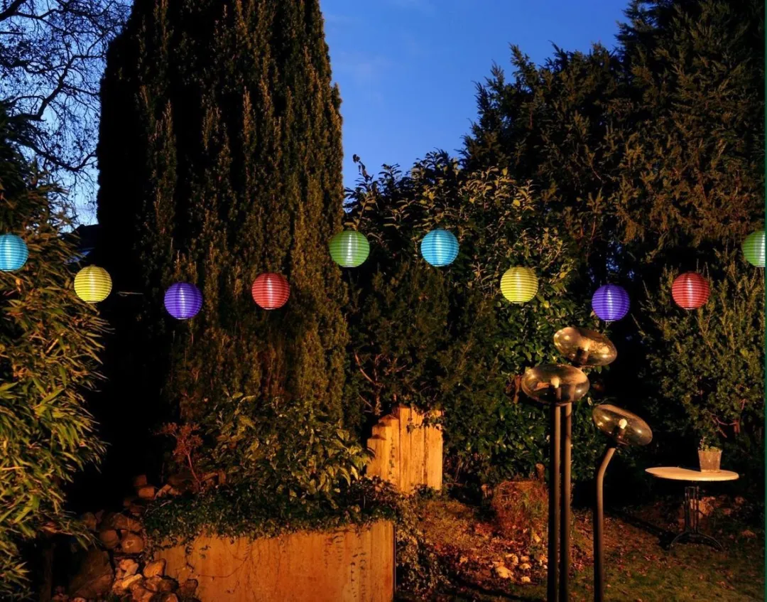 Anna's Collection Zonne-energie Lichtsnoer 250cm - 10 Lampionnen - Warm Wit