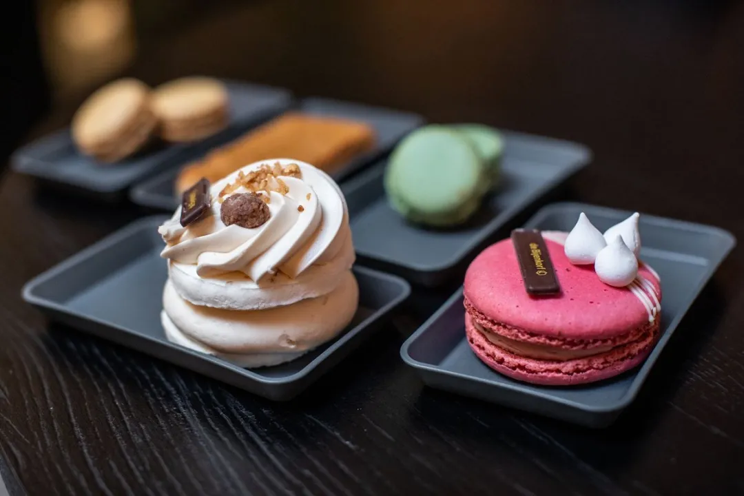 Serveerbord, Serveerschaal - Set van 12, Herbruikbaar - Tray 145M - Koziol Move | Bio-Circulair