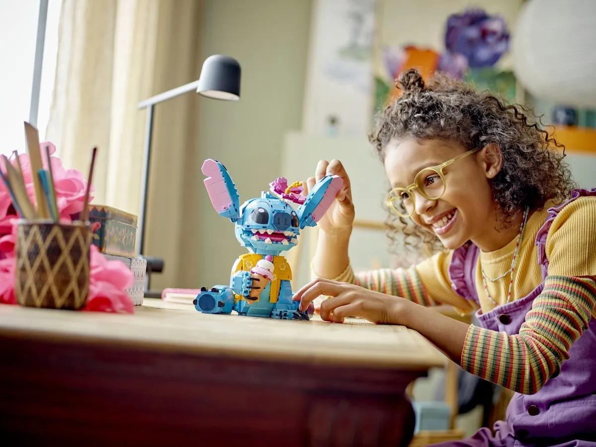 LEGO Disney Stitch 43249 - 730 Stenen - Meerkleurig