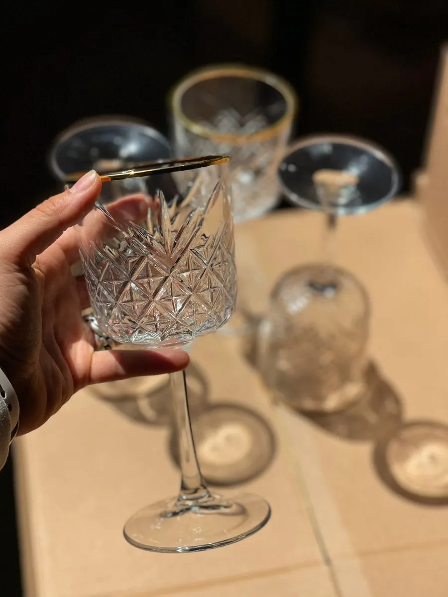 Pasabahce Timeless Wijnglas 330ml - Goud - 4 Stuks