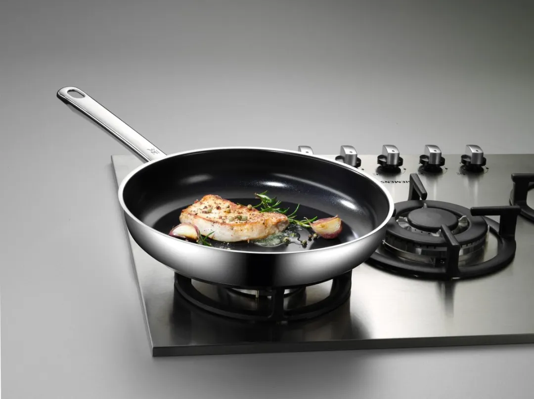 WMF Devil Koekenpannenset 24&28cm - 2 Stuks - Zwart