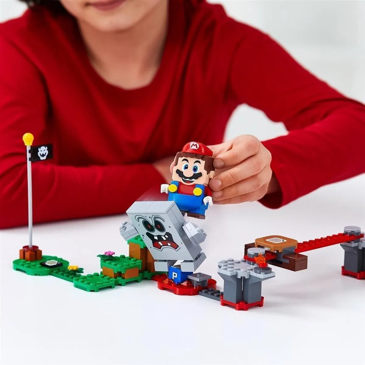 LEGO Super Mario Whomps Lavafort 71364 - 133 Stukken