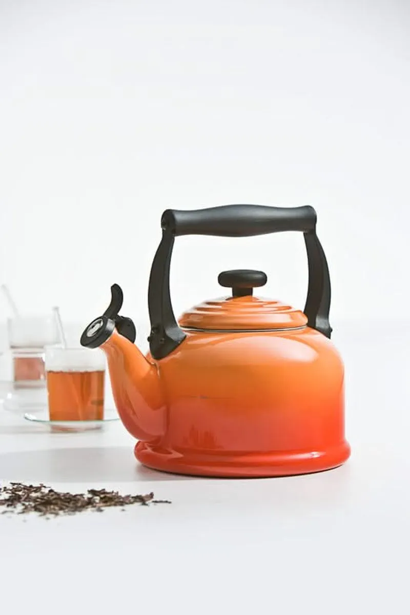 Le Creuset Tradition Fluitketel 2.1L - Oranje/Rood - afbeelding 8 van 9
