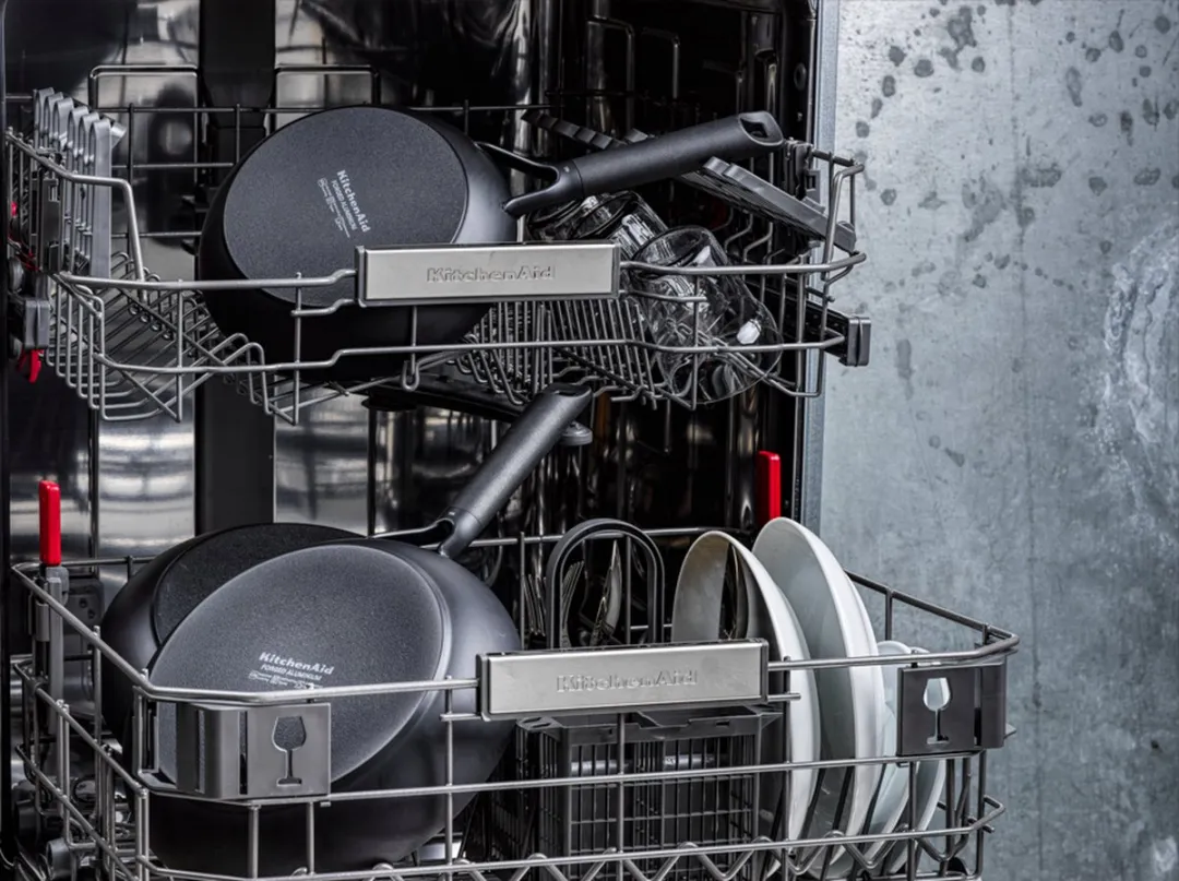 KitchenAid Classic Forged Aluminium koekenpan ø24cm - zwart - inductie - anti-aanbak - PFAS-vrij