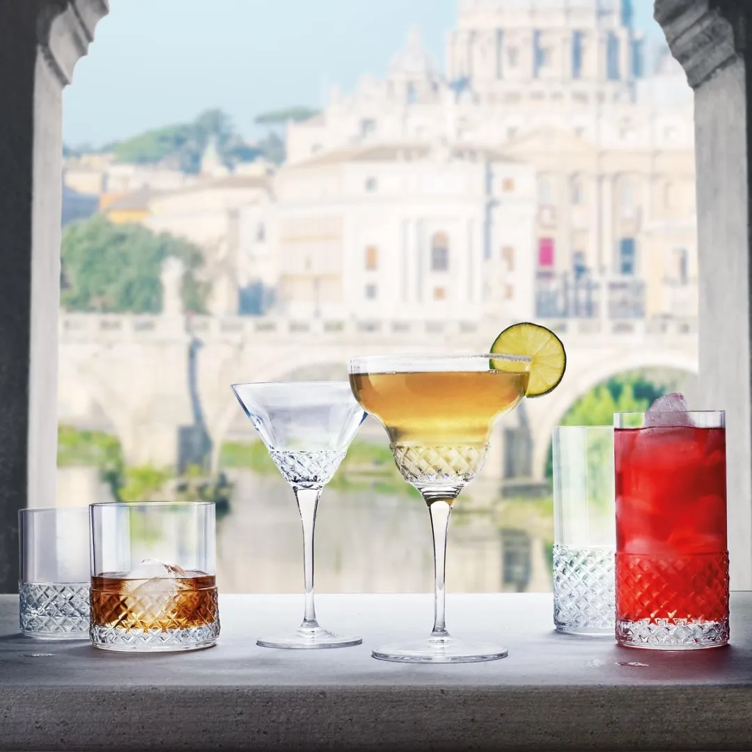 Luigi Bormioli Roma 1960 - Martiniglas - 22cl - 6 stuks