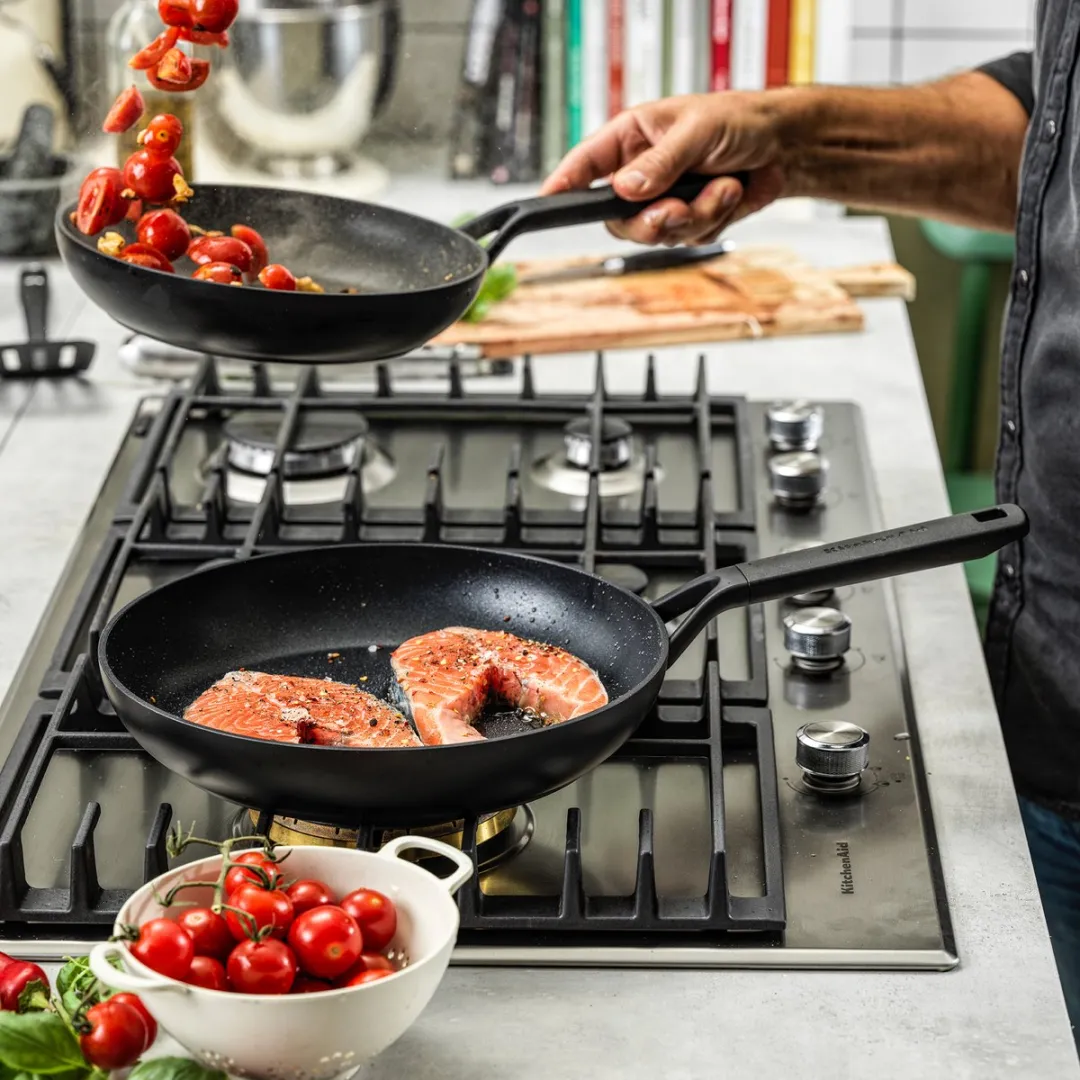 KitchenAid Classic Aluminium Koekenpannen Set 2-delig - Zwart