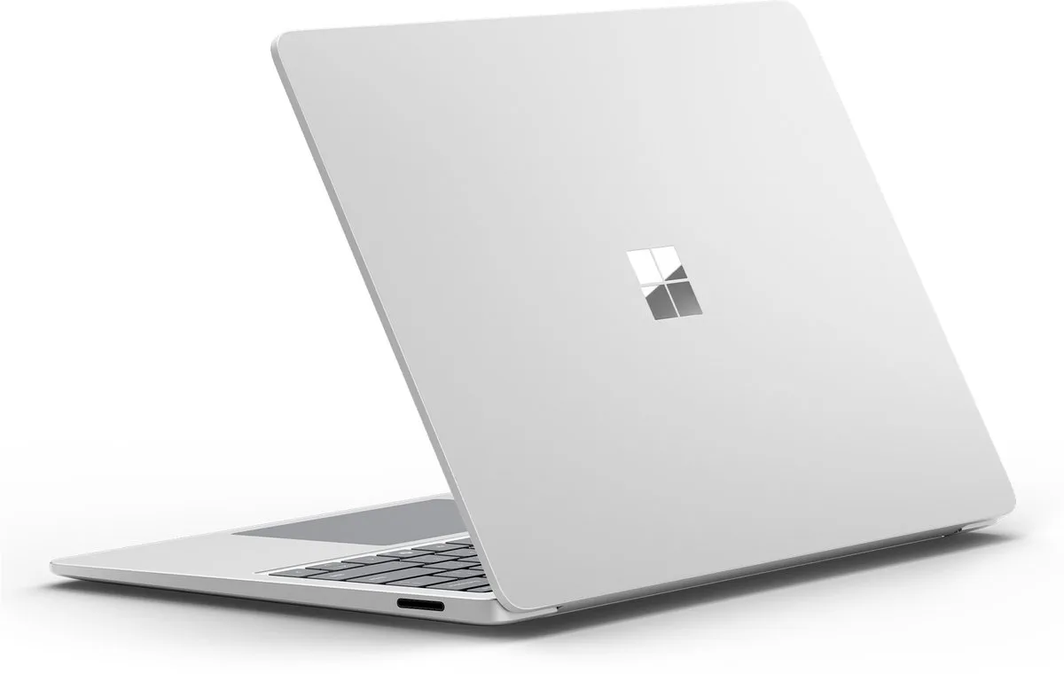 Microsoft Surface Laptop 7 Copilot+ PC - 13.8" Touchscreen - 16GB 256GB - Platina