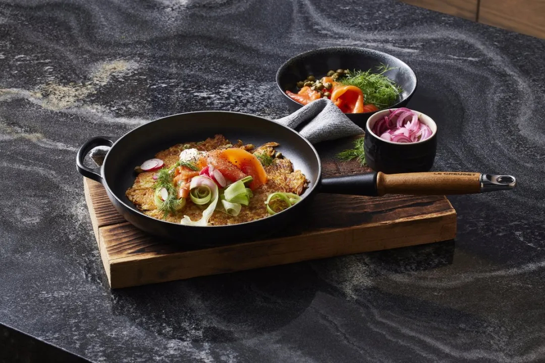 Le Creuset Signature Koekenpan 28cm - Zwart
