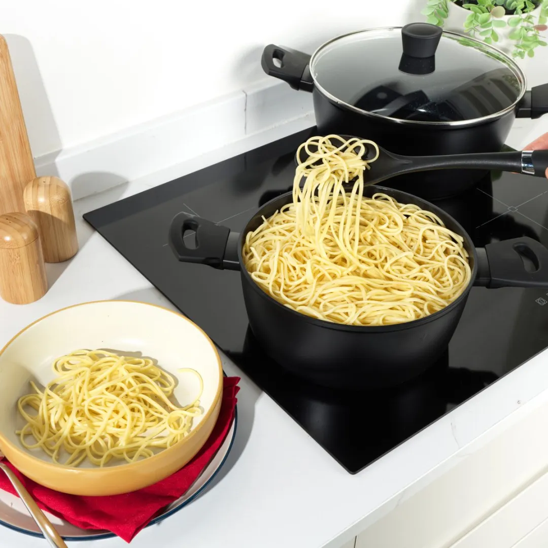 Russell Hobbs Verde Thermocollar Soeppan 24cm - Zwart
