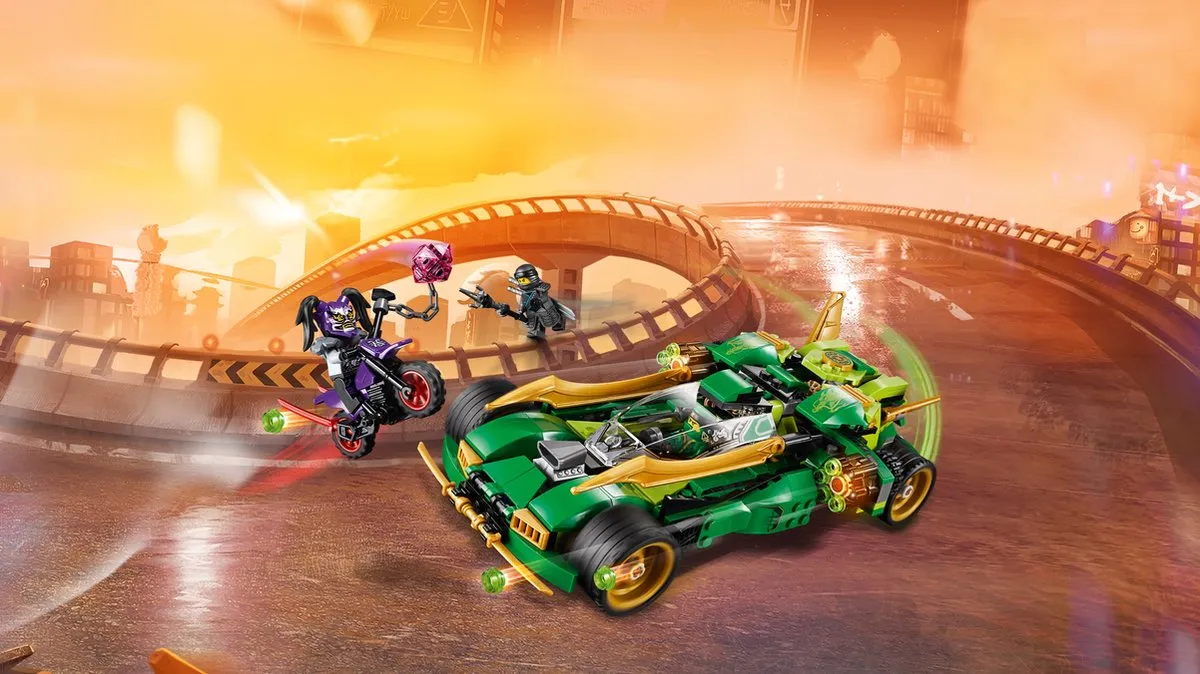 LEGO Ninjago Ninja Nachtracer 70641 - 552 Stukken