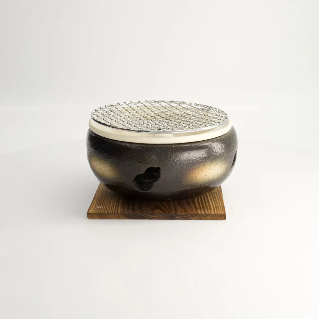 Konro Grill – Ronde Japanse BBQ – Zwart – Inclusief Rooster & Onderstel – 20 x 10 cm