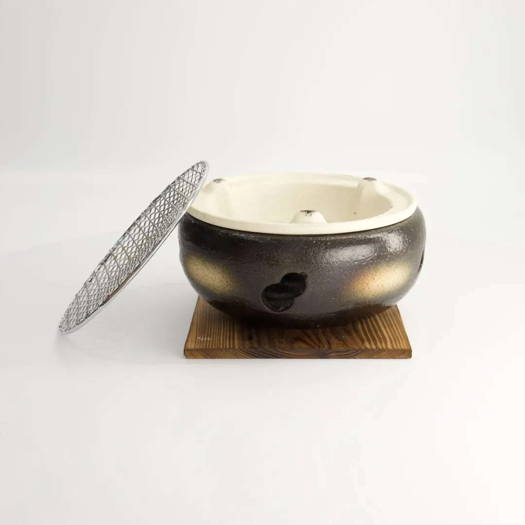 Konro Grill – Ronde Japanse BBQ – Zwart – Inclusief Rooster & Onderstel – 20 x 10 cm