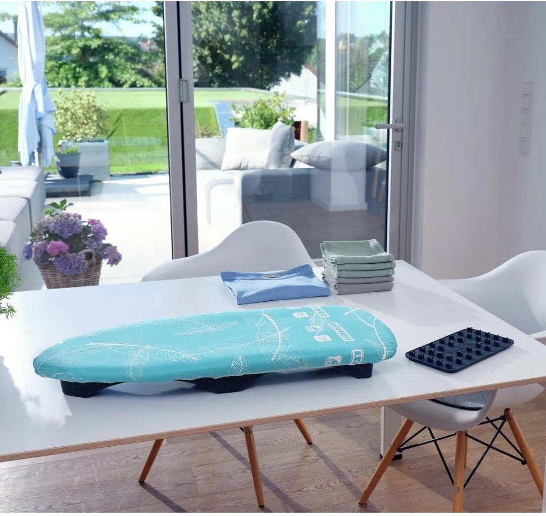 Leifheit AirBoard Compact Tafelstrijkplank - Turquoise
