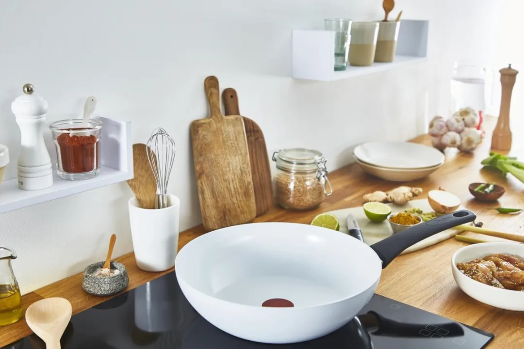 Tefal Ceramic Control Wokpan 28cm - Wit - afbeelding 6 van 6