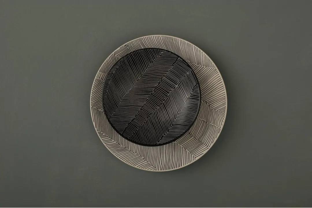 Palmer Bord Leaf 27cm - Wit Stoneware