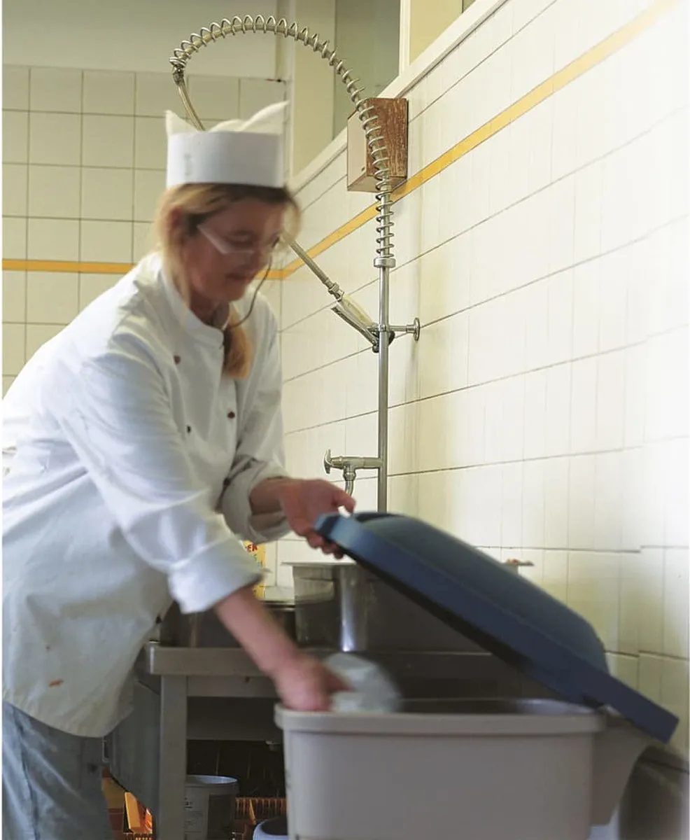 Rubbermaid Container 100L - Multikleur - afbeelding 2 van 3