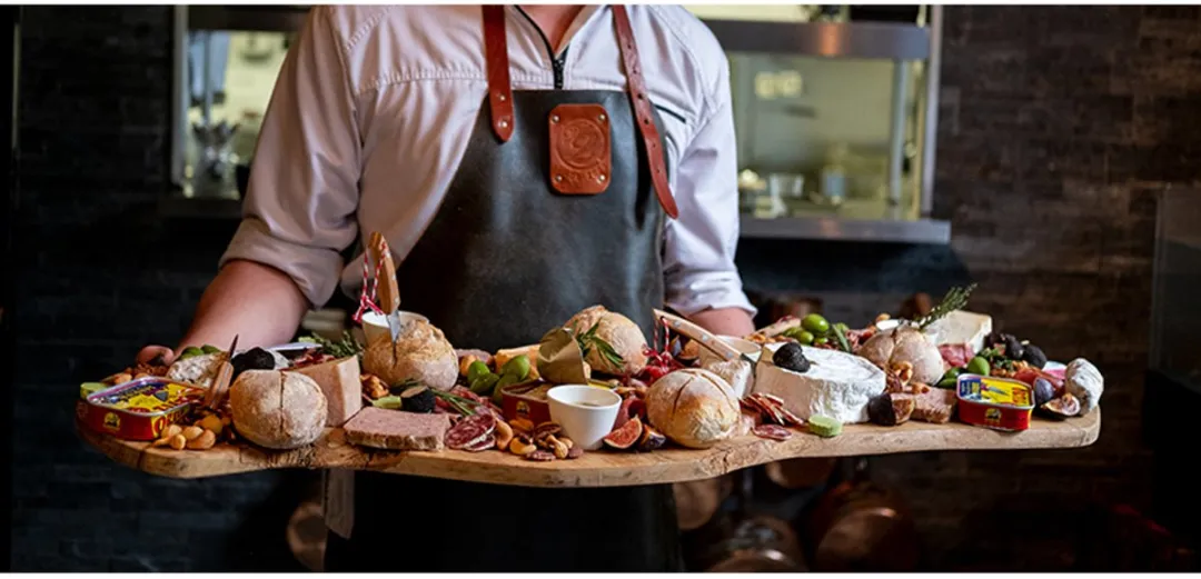 Smeermes, Homey's, Charcuterie, RVS/hout