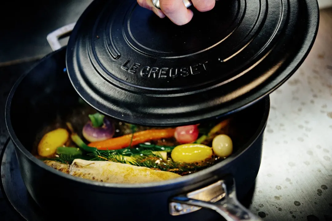 Le Creuset Les Forgées Hapjespan 26cm - 4L - Zwart