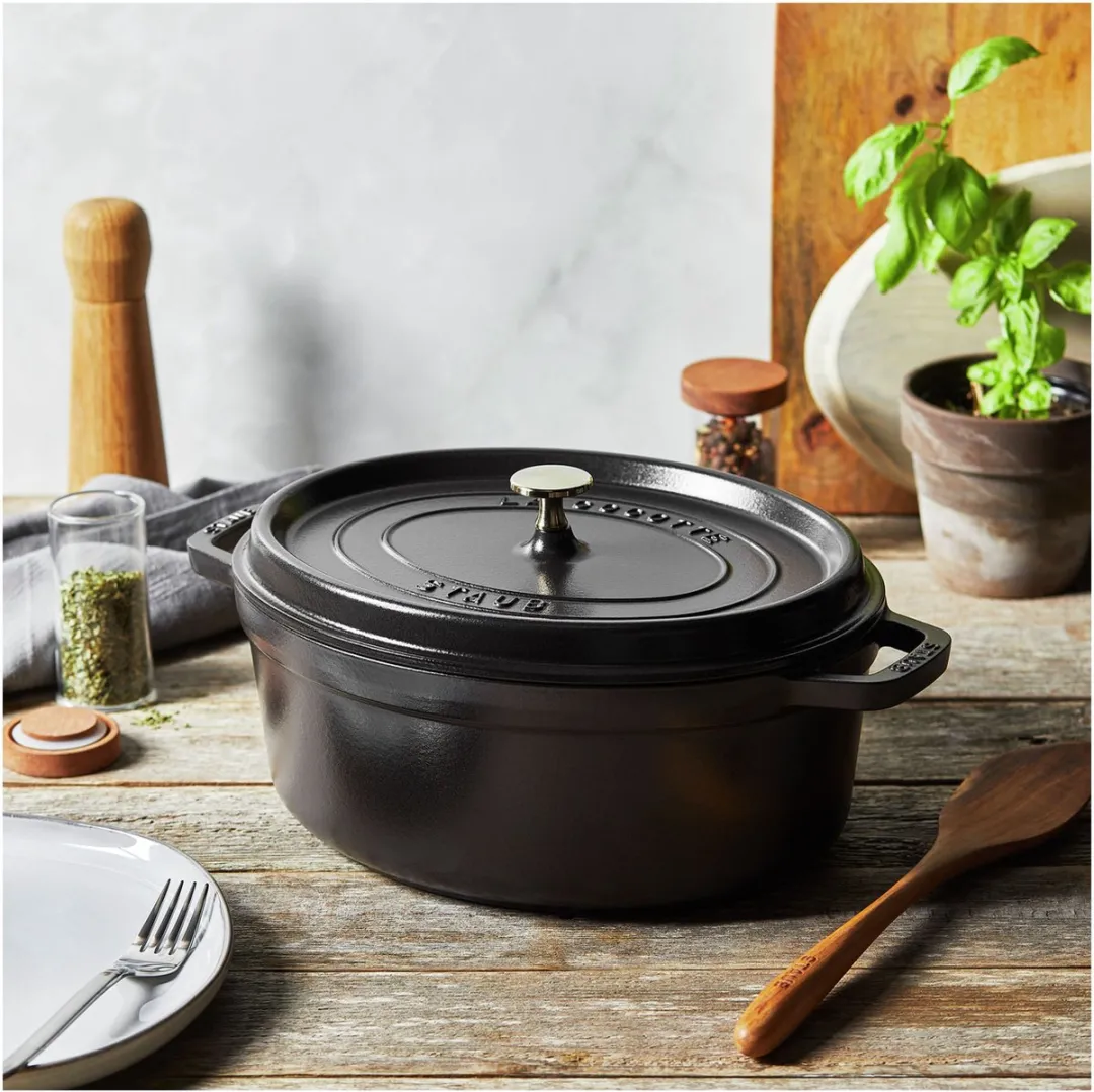 Staub Ovale Braadpan 5.5L - Ø31cm - Zwart