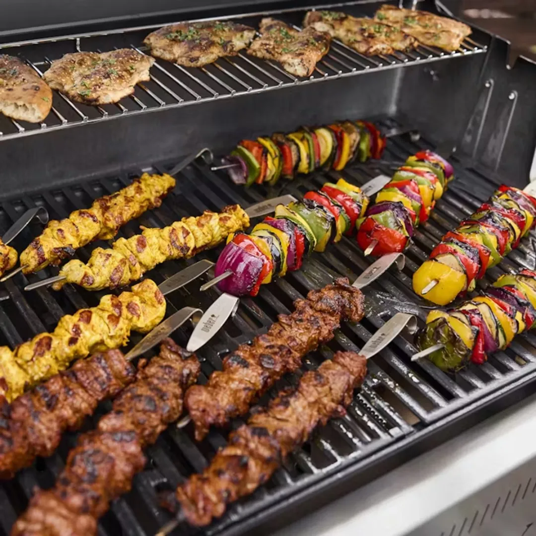 Weber Genesis E-315W Gasbarbecue - 3 Branders - 12 Hamburgers - Zwart