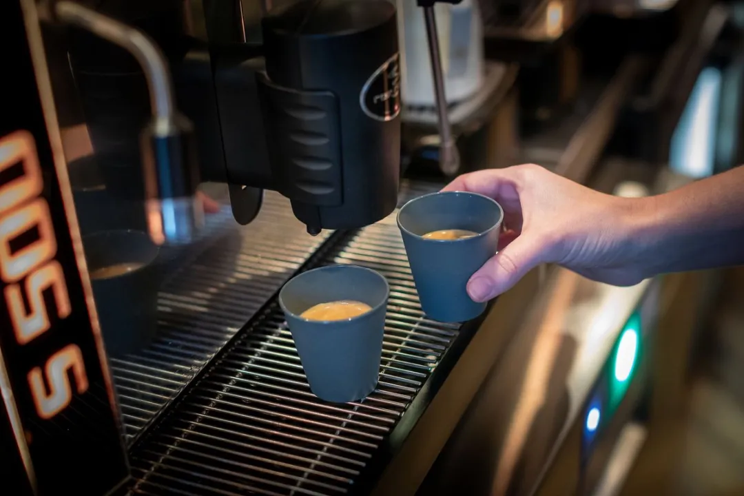 Koziol MOVE Cup LIGHT 0,1 Drinkbeker - 12 Stuks - Zilvergrijs