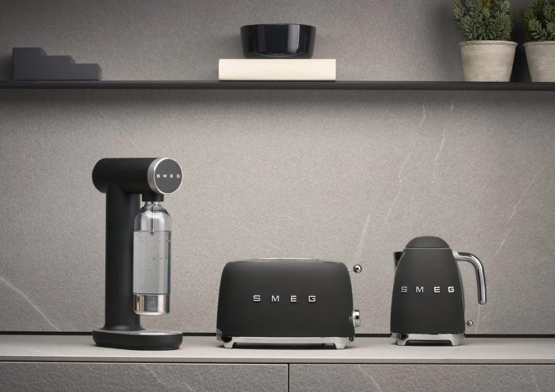 Smeg SKC01BLM Soda Maker - Mat Zwart