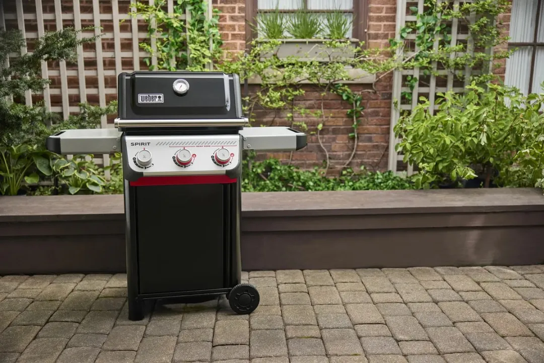 Weber Spirit E-325 Gasbarbecue - 3 Branders - Zwart