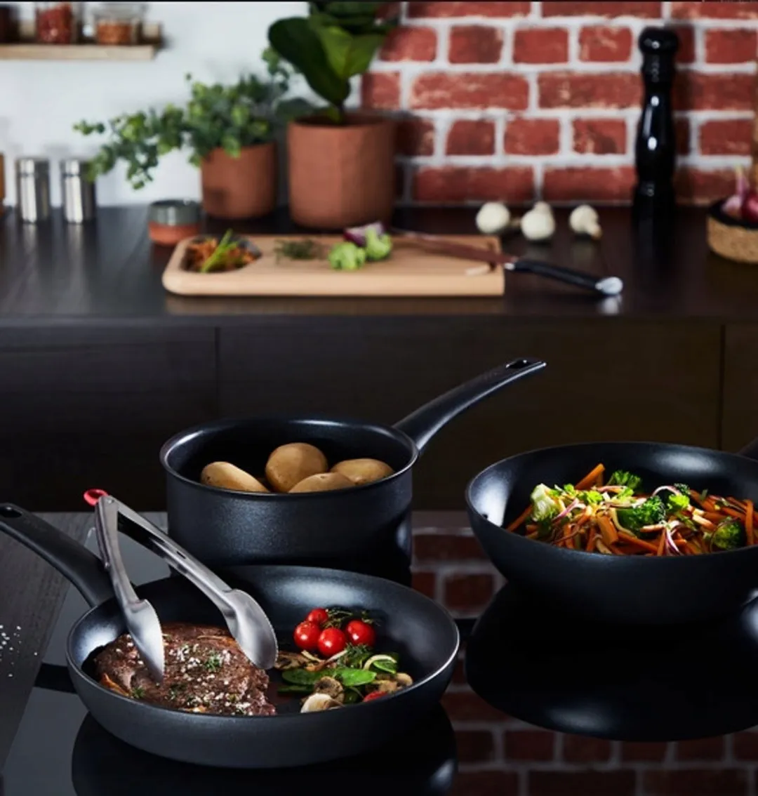 Tefal Ultimate Grillpan 26cm - Titanium Coating - Zwart