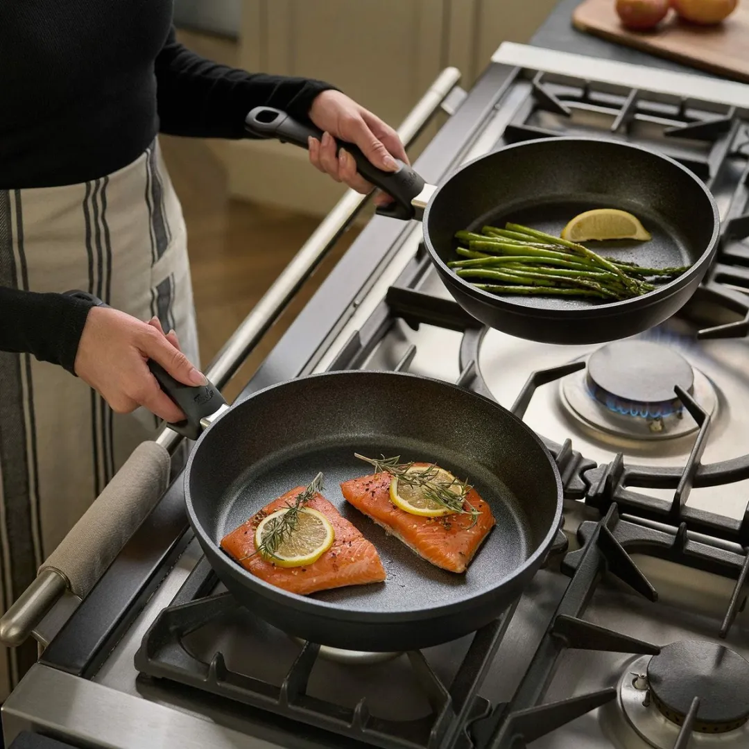Fissler Adamant Comfort Koekenpan 20cm - Zwart