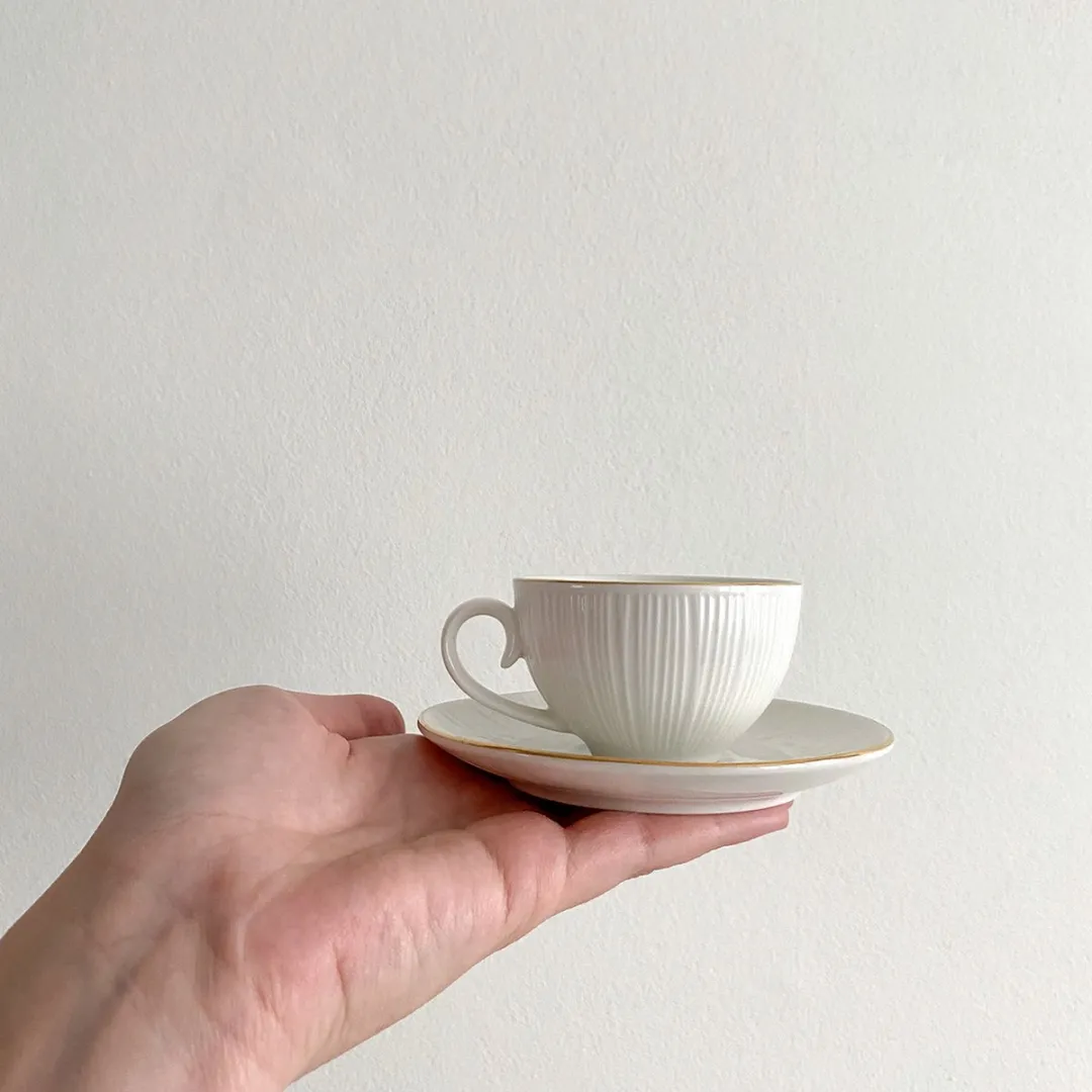 Tokyo Design Studio Nippon White Espresso Kopjes met Schotel - 4-delig 100ml - Wit/Goud