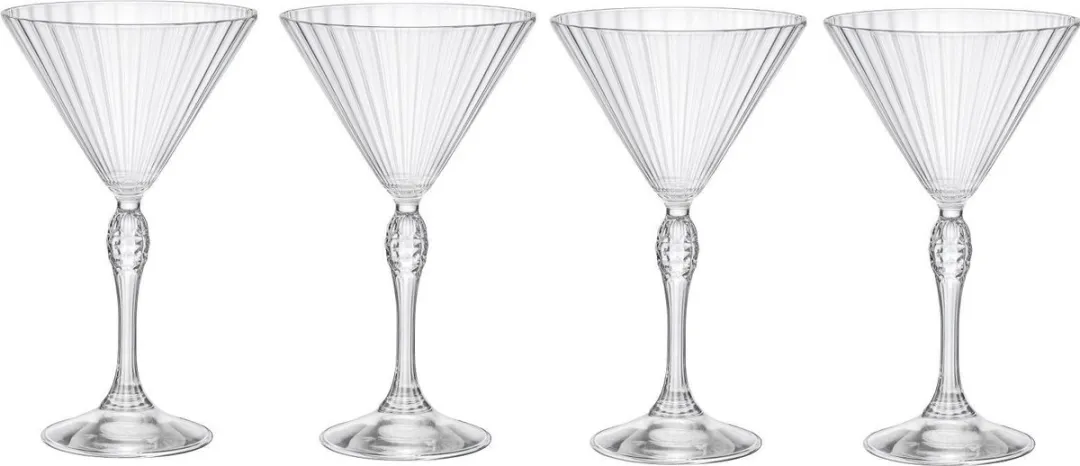 ​Bormioli Rocco Martini Glazen America 20's - 240 ml - Set van 4 Cocktailglazen / Martiniglazen - Vintage Jaren '20 Design - Kristalhelder Glaswerk - Duurzaam & Vaatwasserbestendig voor Martini's en Cocktails​