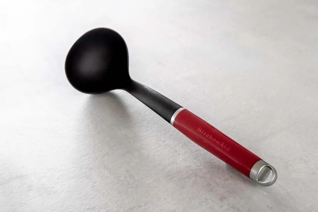 KitchenAid Soeplepel Empire Red 5057982065461 - Hittebestendig