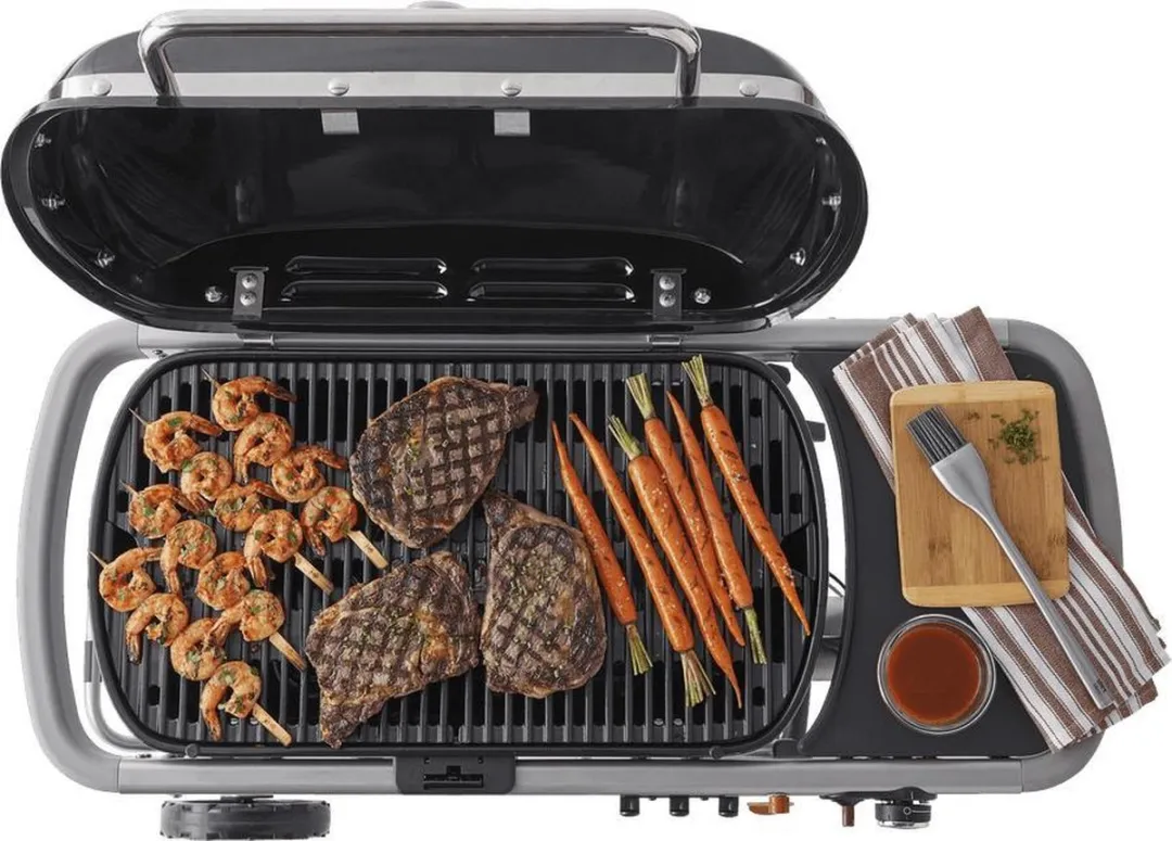 Weber Traveler Gasbarbecue - 15 Burgers - Zwart