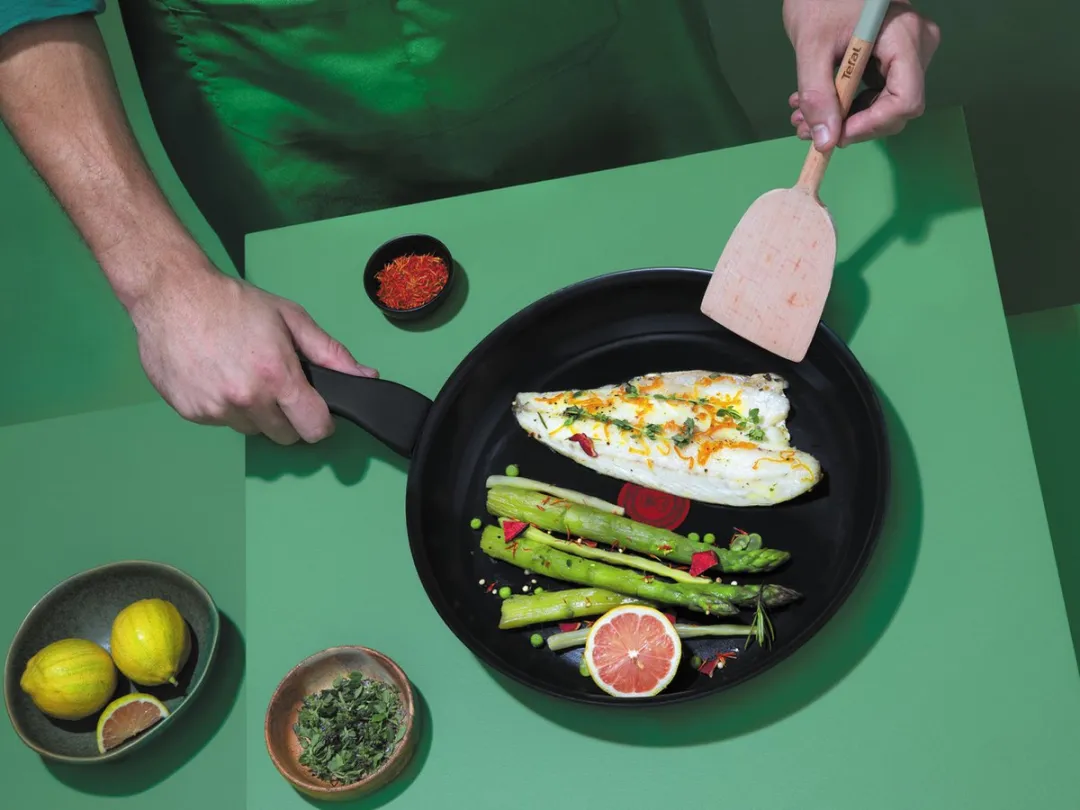 Tefal Revive Black Hapjespan 24cm - Keramisch - Zwart