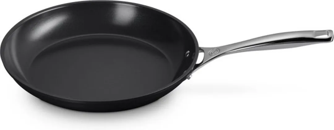 Le Creuset Essential Keramische Koekenpan 28cm - Zwart