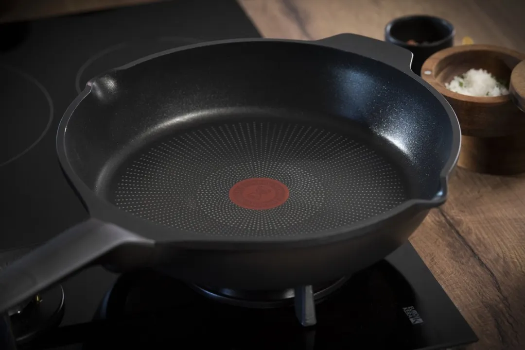 Tefal Robusto Koekenpan 28cm - Inductie - Non-Stick - Zwart