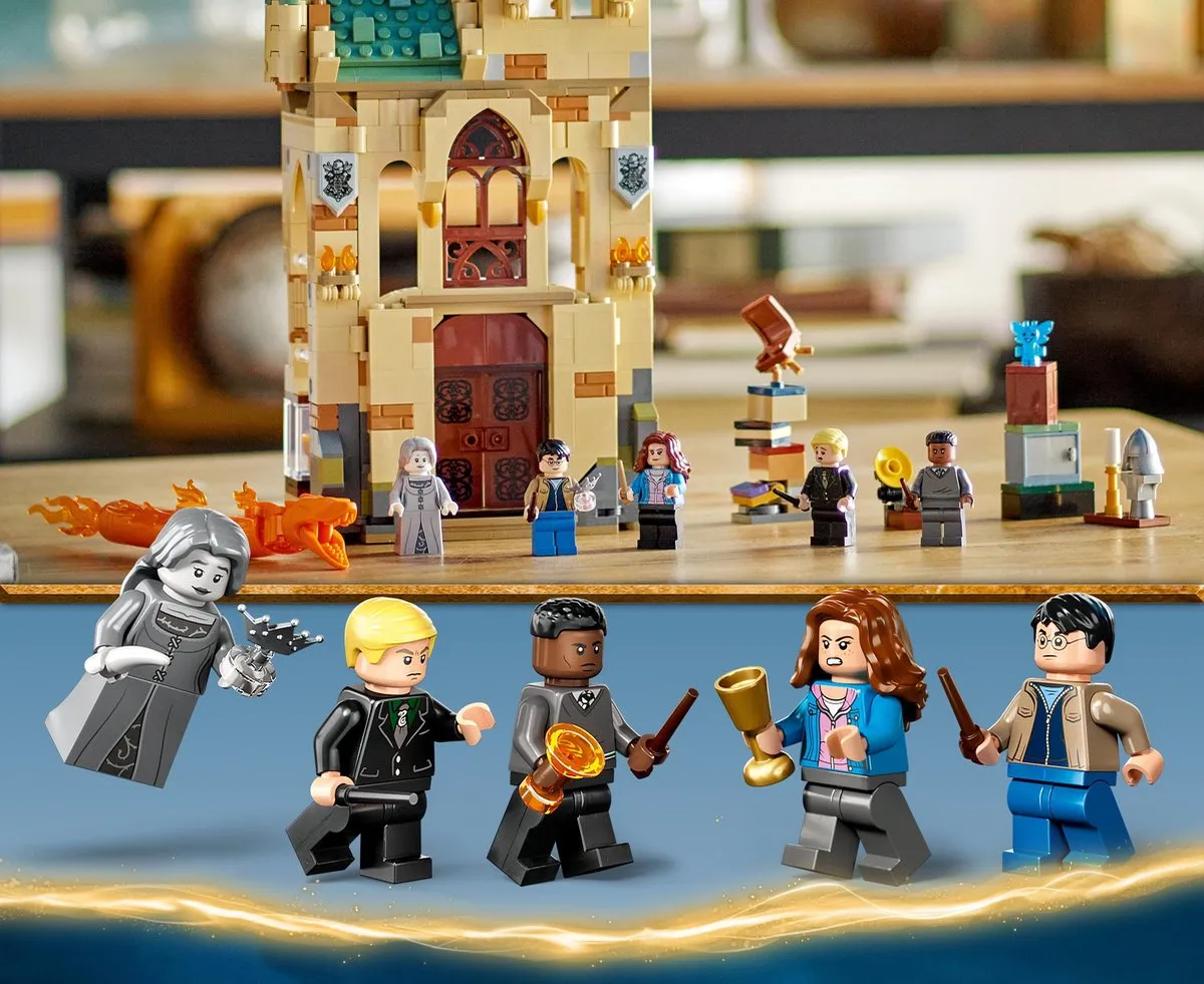 LEGO Harry Potter Zweinstein Kamer van Hoge Nood 76413 - 587 Stukken