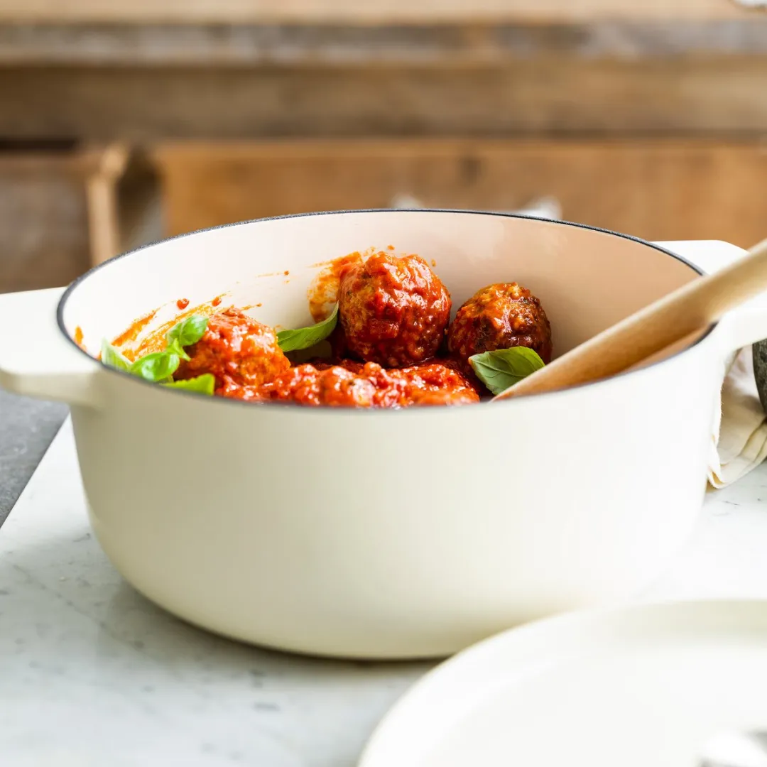 KitchenAid Braadpan 22cm - Geëmailleerd Gietijzer - Amandelwit