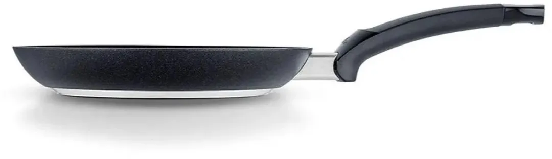 Fissler Levital+ Flat Braadpan 28cm - Zwart