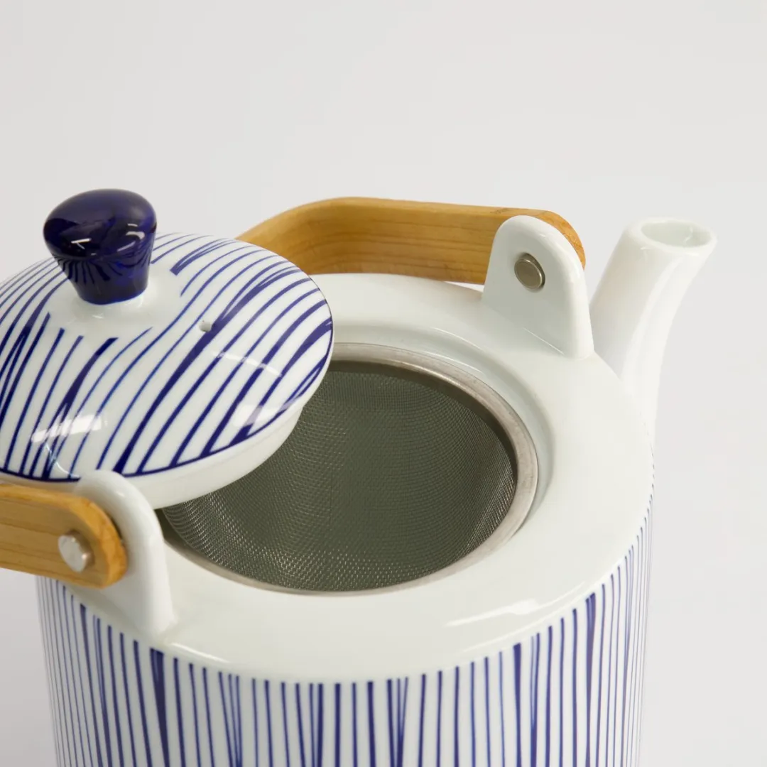 Tokyo Design Studio Nippon Blue Theepot 1,3L - Porselein - Geschenkverpakking