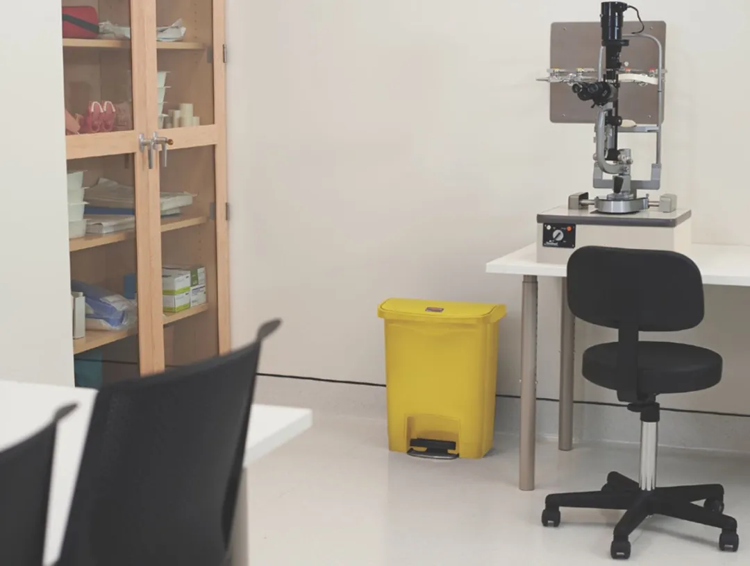 Rubbermaid - Pedaalemmer - Slim - Jim - 30 L - wit