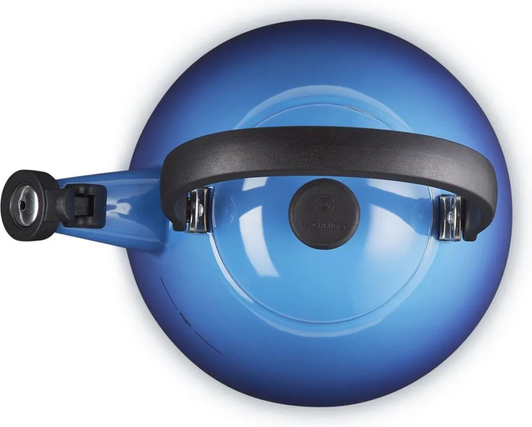 Le Creuset Fluitketel Kone 1.6L - Azure - Inductiegeschikt - afbeelding 6 van 6
