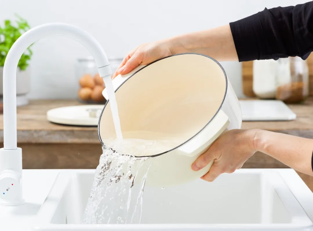 KitchenAid Braadpan 30cm - Geëmailleerd Gietijzer - Amandelwit