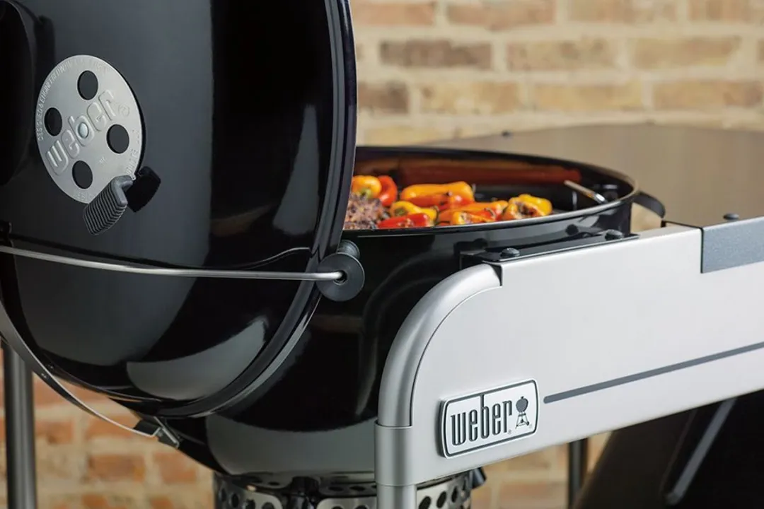 Weber Performer Deluxe GBS Barbecue 57cm - Zwart