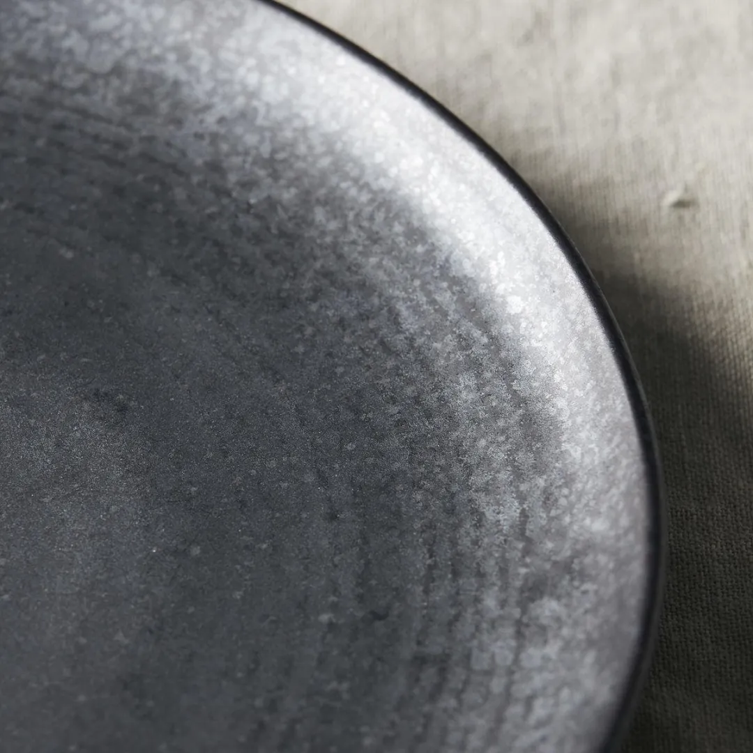 House Doctor Pion Lunch Plate Ø21,5cm - Zwart/Bruin